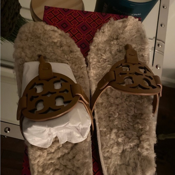 Tory Burch Shearling Miller Cloud Cork Sandal - Picture 6 of 7